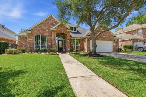 Photo of 13515 Sand Mountain Lane, Houston, TX 77044 (MLS # 72417554)