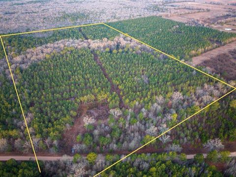 Mobile Home For Sale - 000 County Road 4320<br/> De Kalb, TX 75559