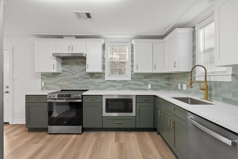 Photo of 203 Archer Street, Houston, TX 77009 (MLS # 95195627)