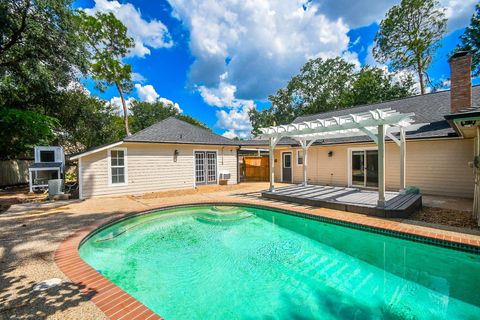 Photo of 1006 White Sands Road, Katy, TX 77450 (MLS # 33409860)
