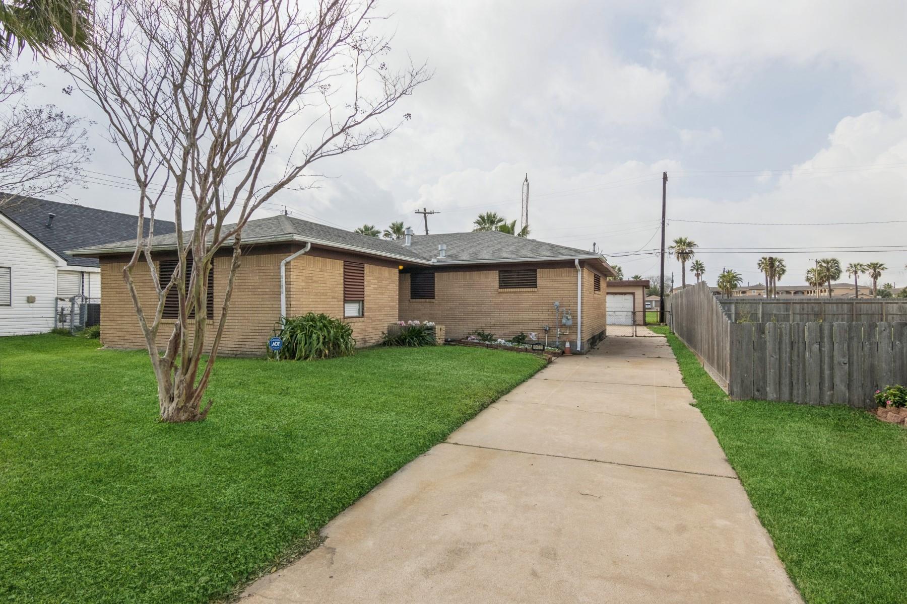 2317 Wimcrest Street