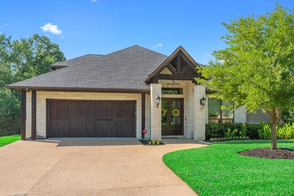 3211 PINYON CREEK DR, BRYAN, TX 77807 - Image 087beff819d69cff1d6ef61c38e5abb3/2241127426