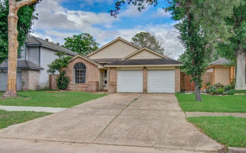 Photo of 8622 Sparkling Springs Drive, Houston, TX 77095 (MLS # 30622047)