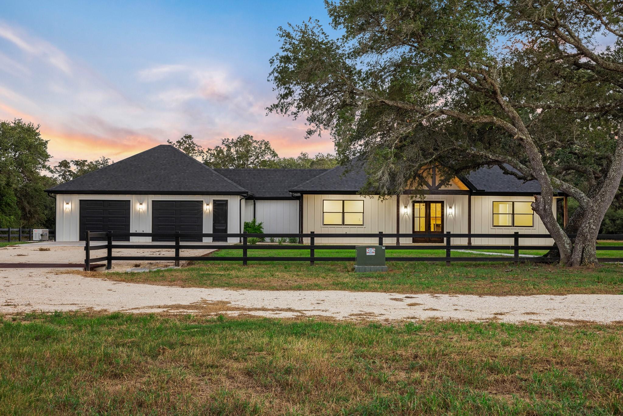 1109 County Road 157