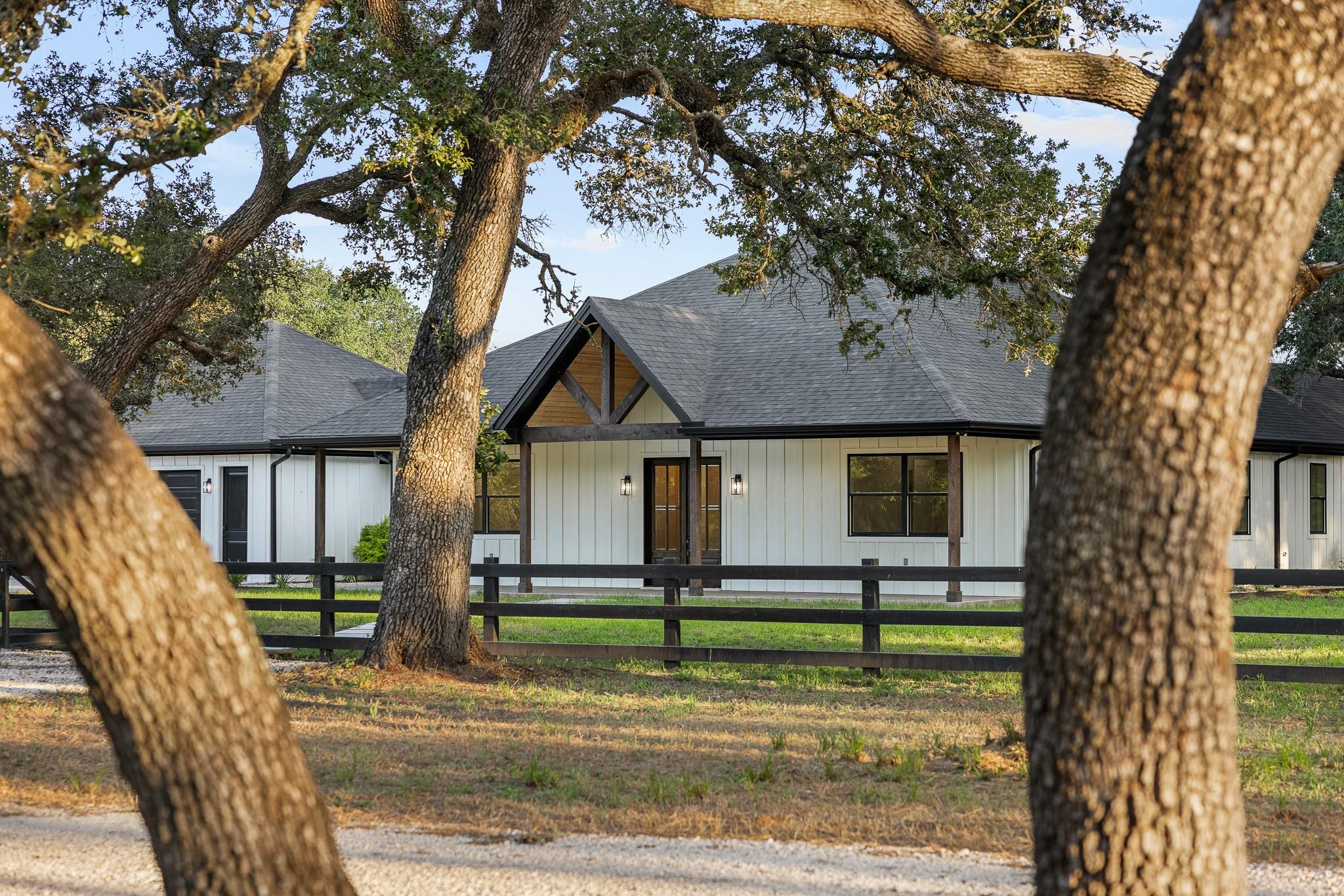 1109 County Road 157