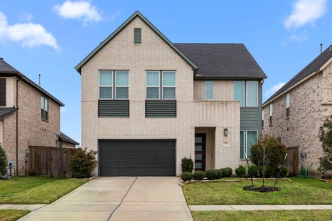 Photo of 13207 Terania Cliff Trace, Houston, TX 77059 (MLS # 48815872)