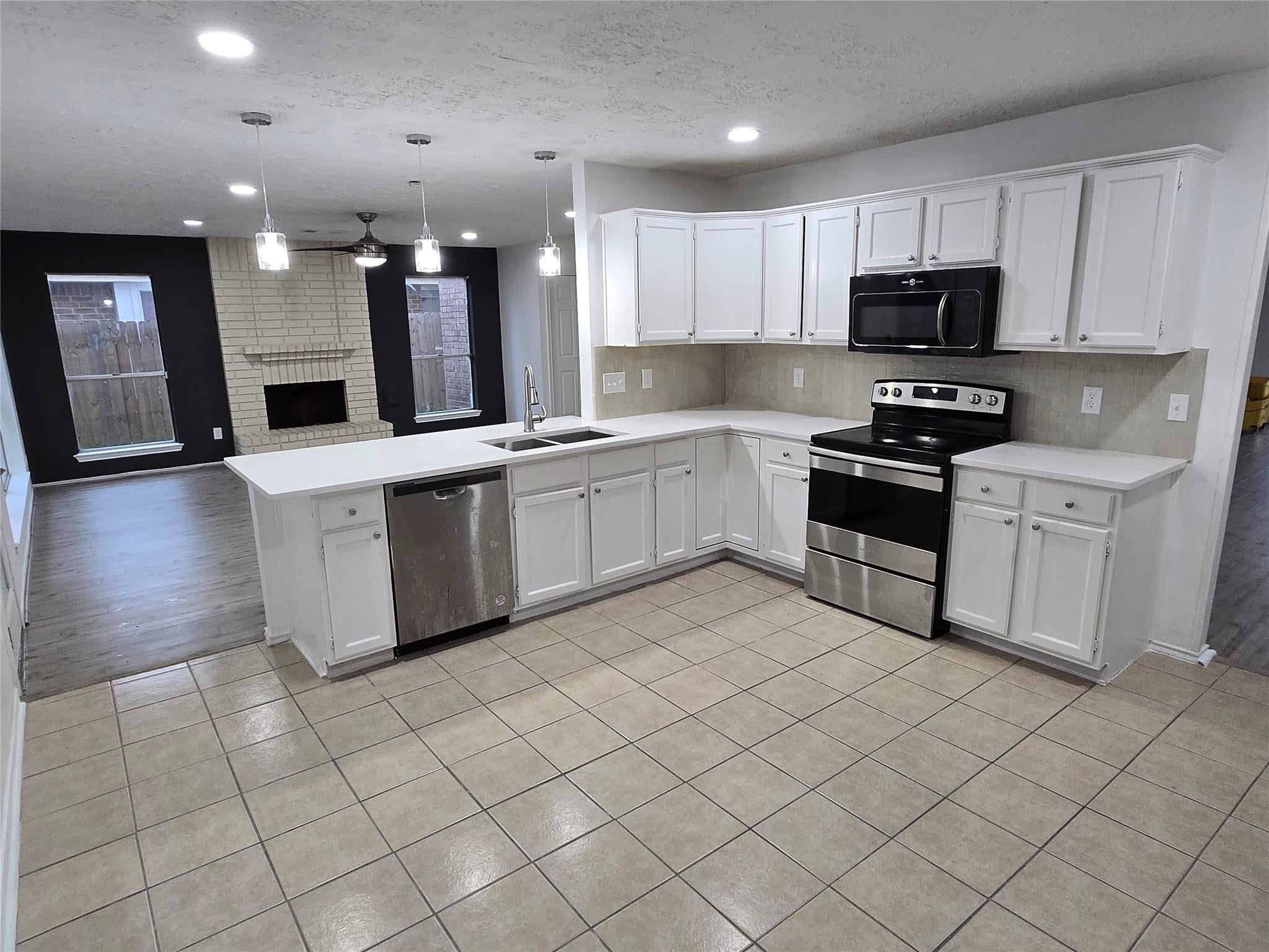 14403 Lazy Willow Court