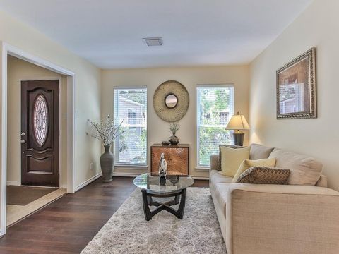 Photo of 12514 Kingsride Lane, Houston, TX 77024 (MLS # 71363166)