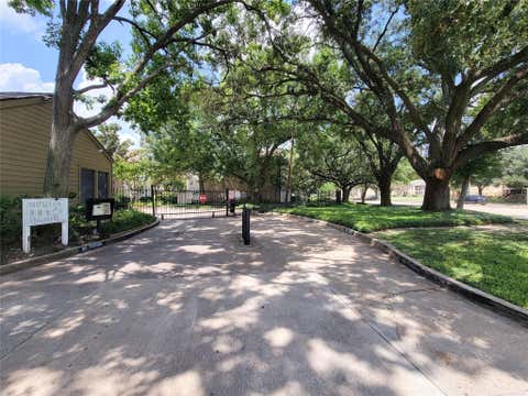 Photo of 10047 Westpark Drive #21, Houston, TX 77042 (MLS # 44498522)