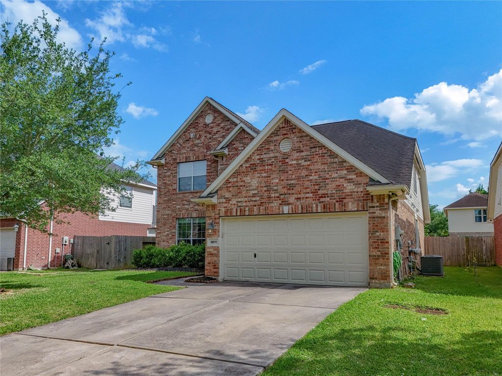 Photo of 1011 Jasons Bend Drive, Sugar Land, TX 77479 (MLS # 67891116)