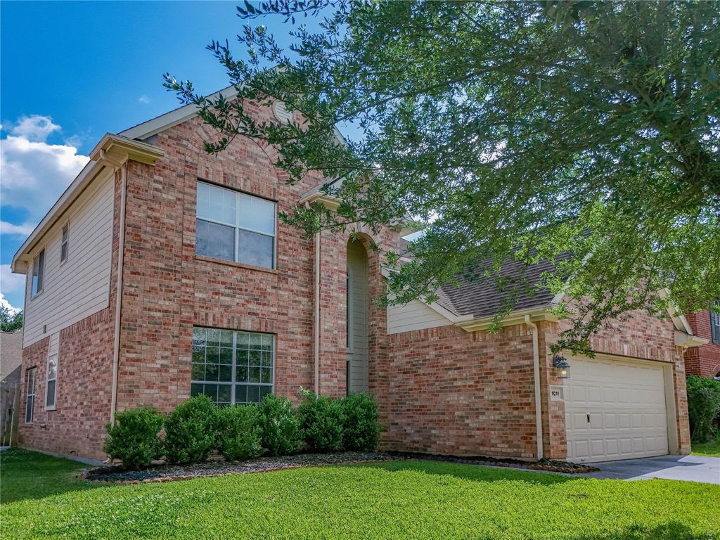 Photo of 1011 Jasons Bend Drive, Sugar Land, TX 77479 (MLS # 67891116)