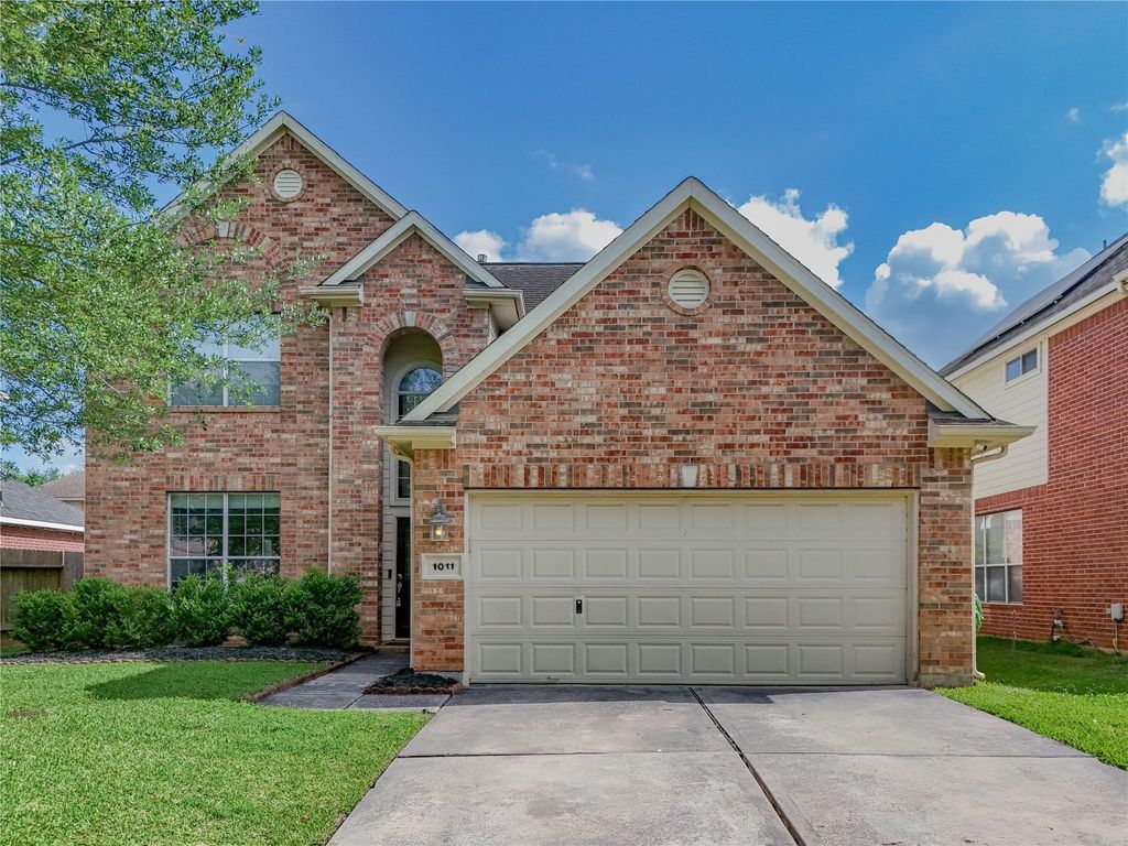 Photo of 1011 Jasons Bend Drive, Sugar Land, TX 77479 (MLS # 67891116)