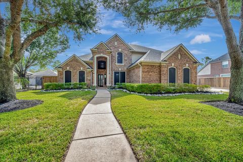 Photo of 2847 Everett Drive, Friendswood, TX 77546 (MLS # 87421927)
