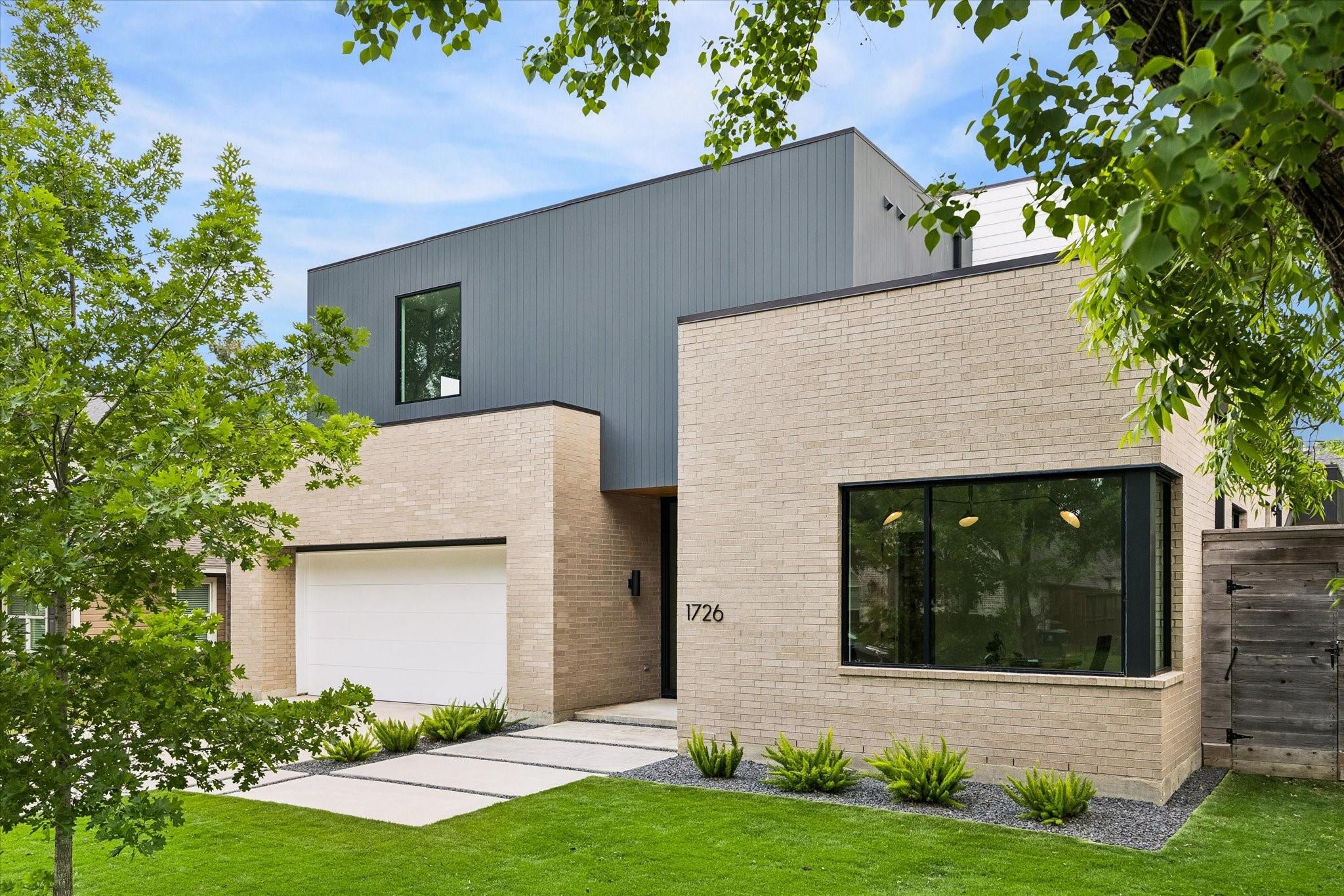 1726 Viking Drive