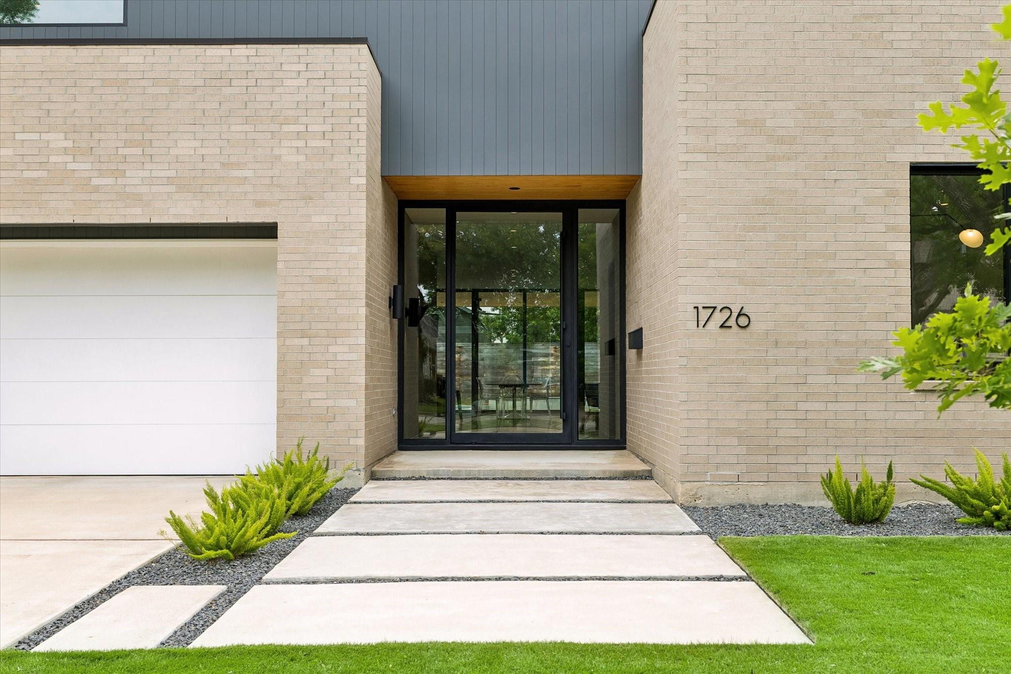 1726 Viking Drive