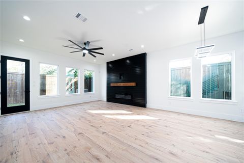 Photo of 2503 Parker Road, Houston, TX 77093 (MLS # 24094237)