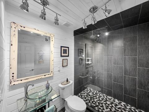 Tiny photo for 2946 Laguna Drive, Crystal Beach, TX 77650 (MLS # 94860979)