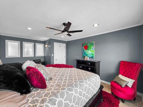 Tiny photo for 2946 Laguna Drive, Crystal Beach, TX 77650 (MLS # 94860979)