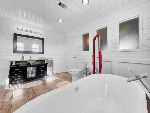 Tiny photo for 2946 Laguna Drive, Crystal Beach, TX 77650 (MLS # 94860979)