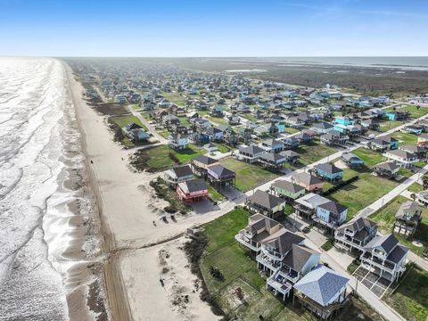 Tiny photo for 2946 Laguna Drive, Crystal Beach, TX 77650 (MLS # 94860979)