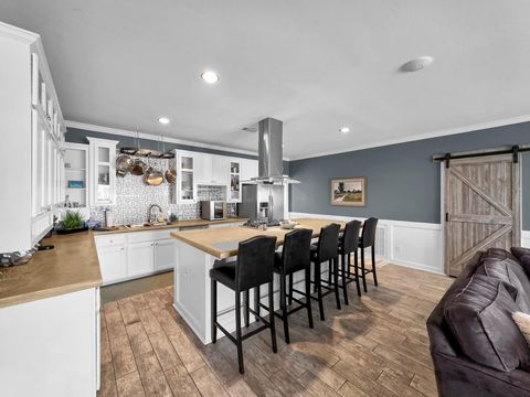 Tiny photo for 2946 Laguna Drive, Crystal Beach, TX 77650 (MLS # 94860979)