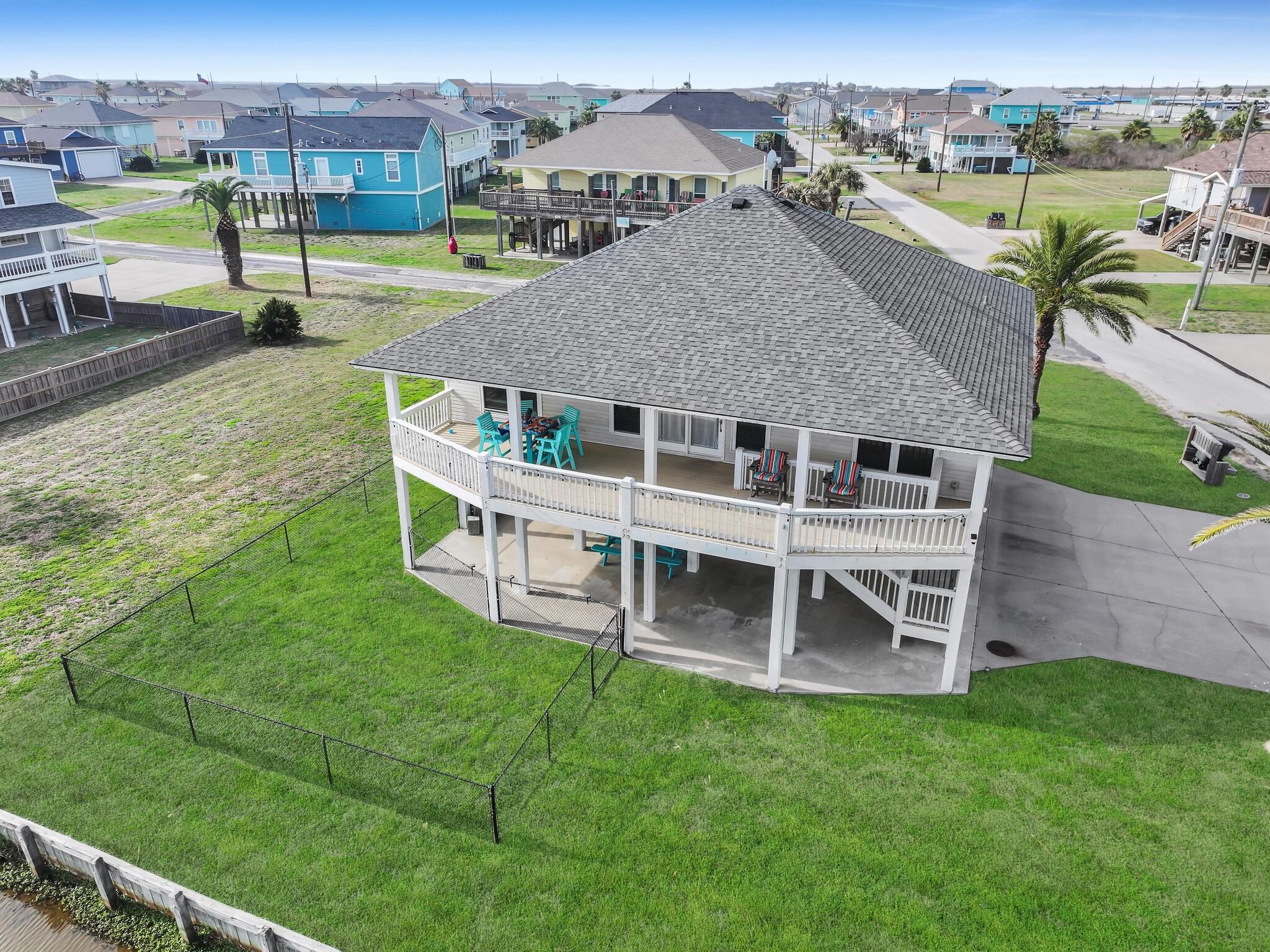 2946 Laguna Drive