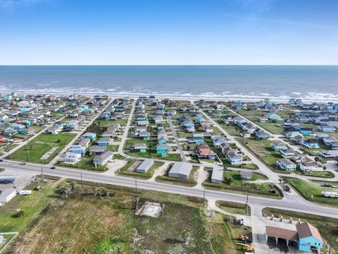 Tiny photo for 2946 Laguna Drive, Crystal Beach, TX 77650 (MLS # 94860979)