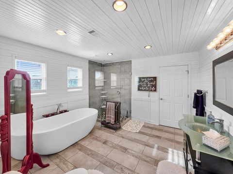 Tiny photo for 2946 Laguna Drive, Crystal Beach, TX 77650 (MLS # 94860979)