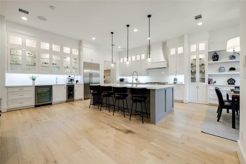 Photo of 1918 Woodhead Street, Houston, TX 77019 (MLS # 30792603)