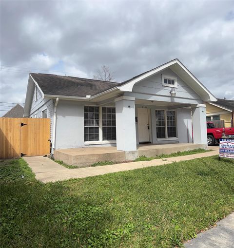 Photo of 2340 Cumberland Street, Houston, TX 77023 (MLS # 29145152)