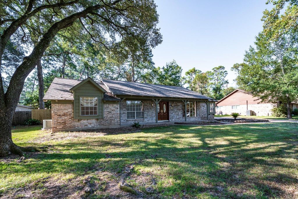 Photo of 1206 Mustang Trail, Kingwood, TX 77339 (MLS # 44521852)