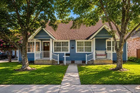 Photo of 114 W Lobit Street, Baytown, TX 77520 (MLS # 58989866)