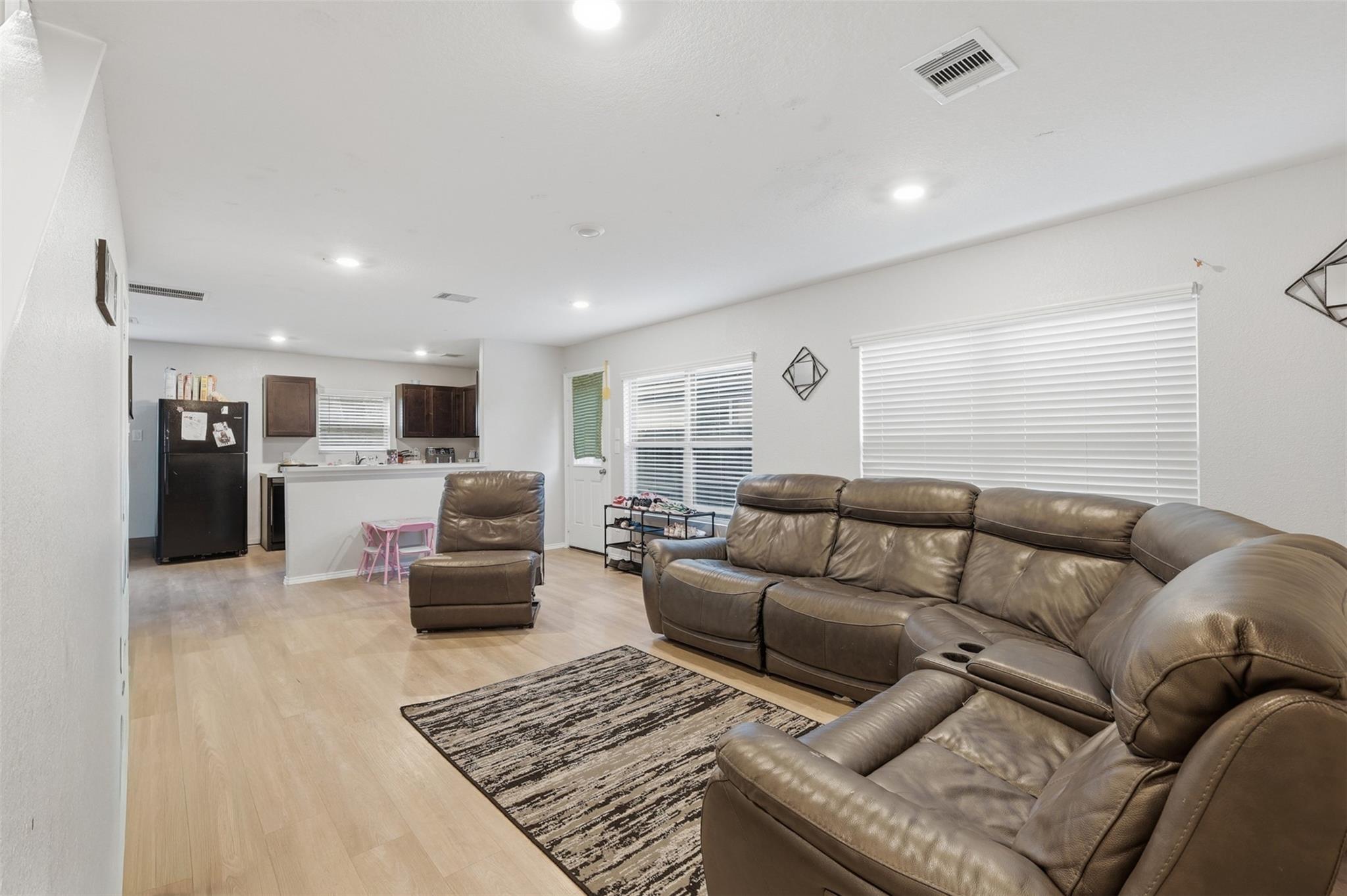 3655 Solanum Drive