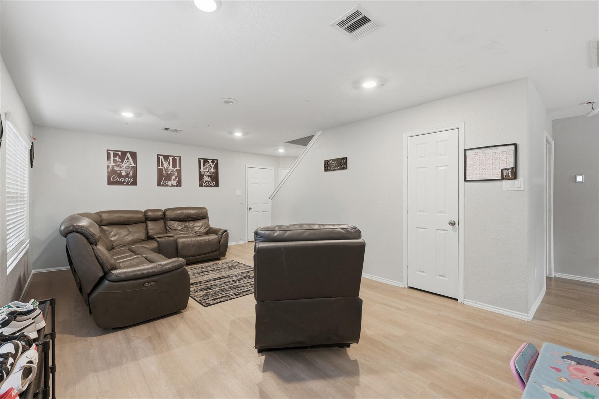 3655 Solanum Drive