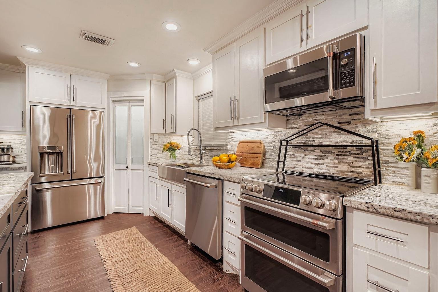 1411 Neptune Ln, Houston, TX, 77062