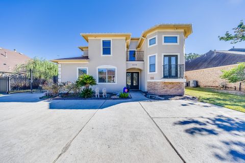 Photo of 8606 Argentina Street, Jersey Village, TX 77040 (MLS # 21437062)