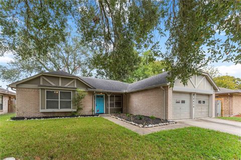 Photo of 2418 Leading Edge Drive, Friendswood, TX 77546 (MLS # 4779793)
