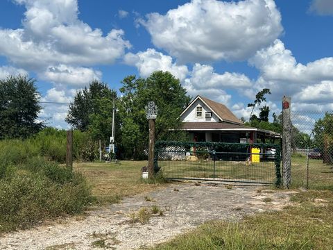 Photo of 756 County Road 5003, Cleveland, TX 77327 (MLS # 76996319)