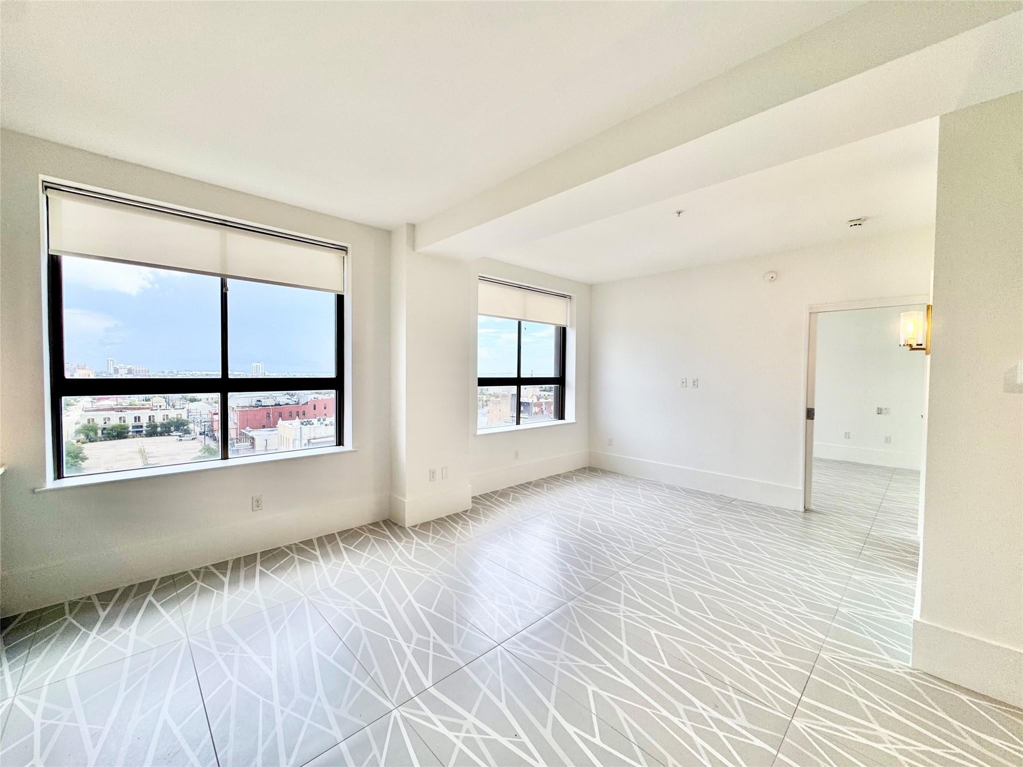 2201 Market Street 902