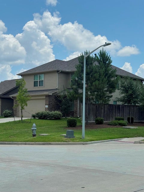 Photo of 3202 Holly Stokes Way Way, Conroe, TX 77301 (MLS # 96194106)