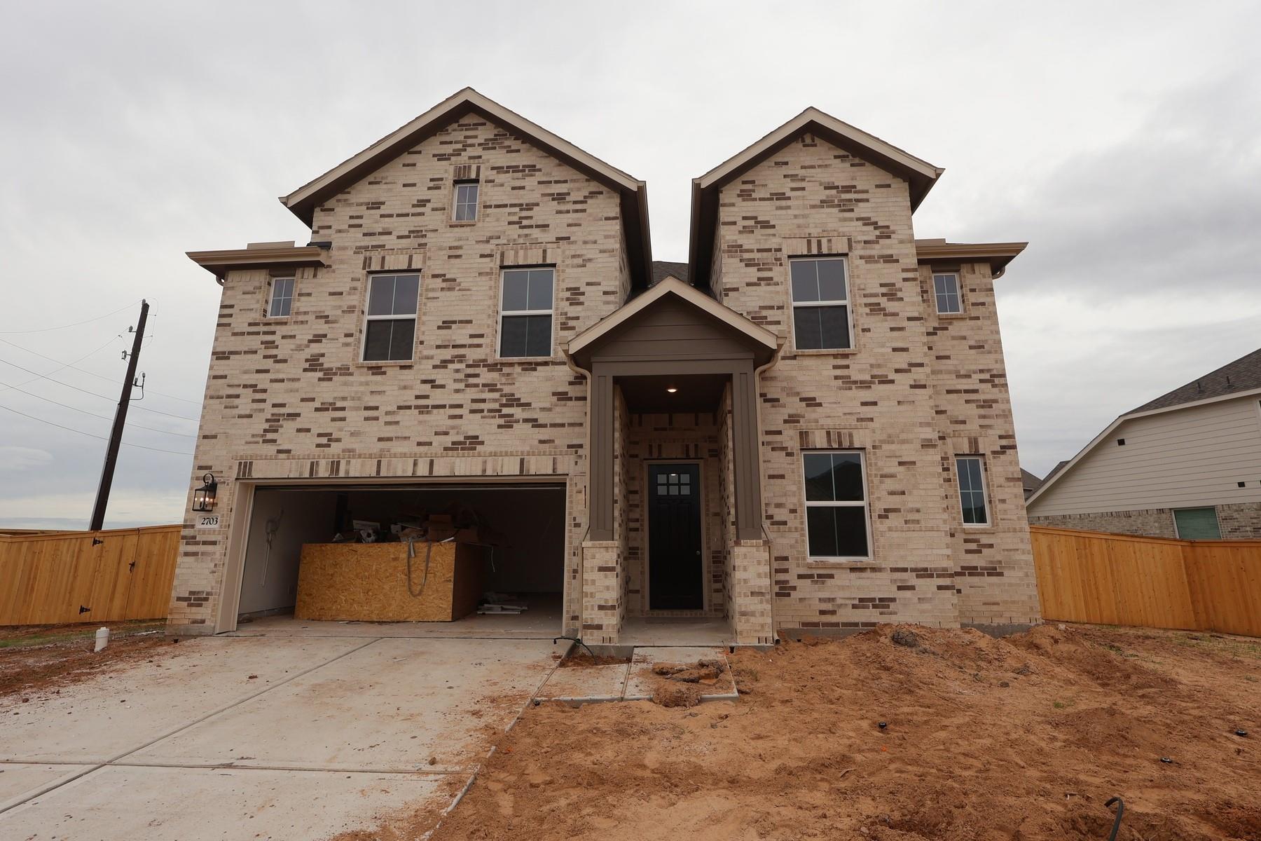 2703 Chancellor Court