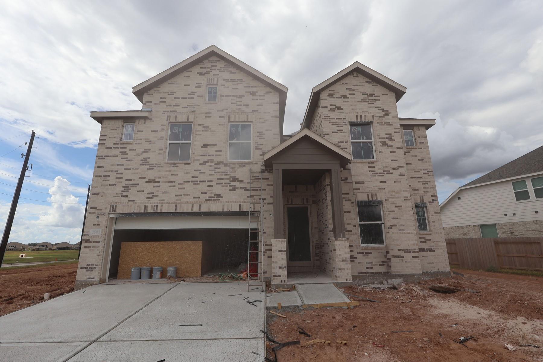 2703 Chancellor Court