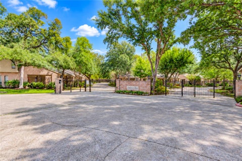 Photo of 9400 Doliver Drive #42, Houston, TX 77063 (MLS # 43359220)