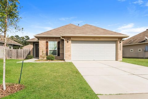 Photo of 1165 Shadow Glenn Drive, Conroe, TX 77301 (MLS # 72450076)