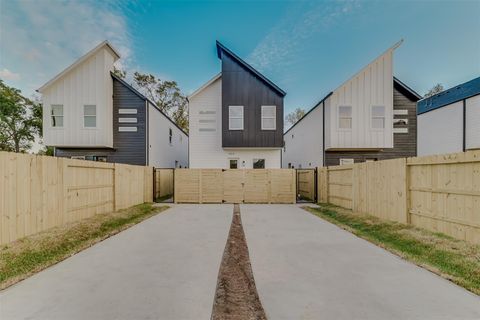 1462 Ferguson Way Houston TX 77088