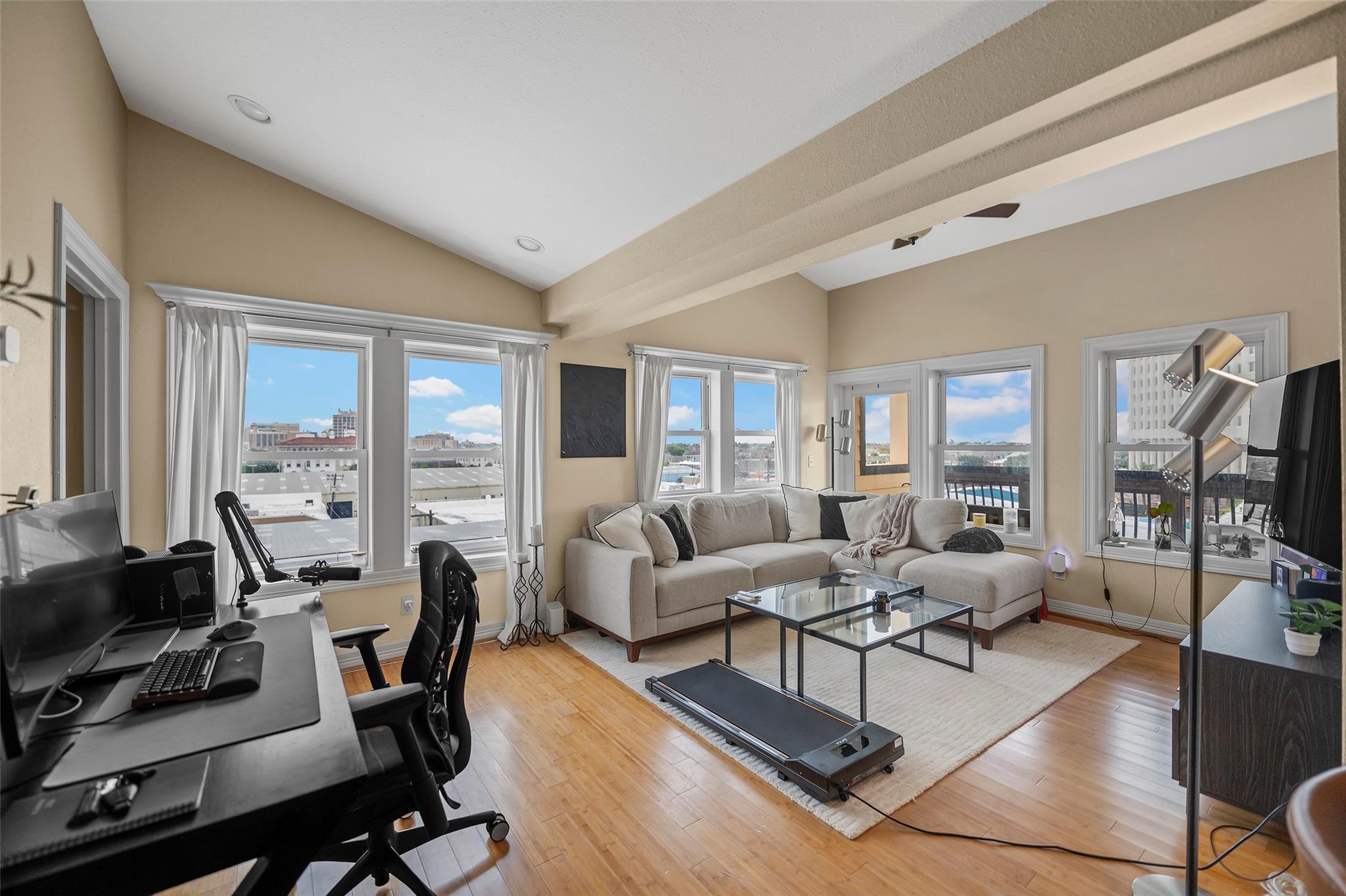1927 Harborside Drive 405