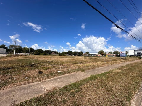 Homes For Rent - 15150 South Post Oak Road<br/> Houston, TX 77053