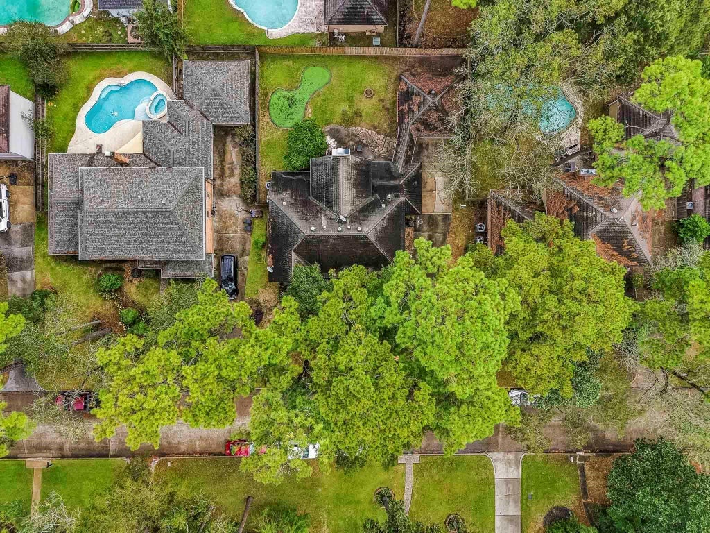 Photo of 3610 Valley Haven Drive, Houston, TX 77339 (MLS # 5143788)