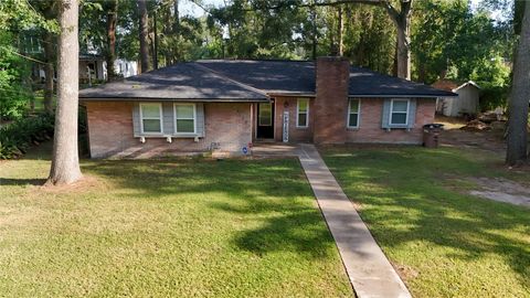 Photo of 4810 Park Avenue, Dickinson, TX 77539 (MLS # 96578930)