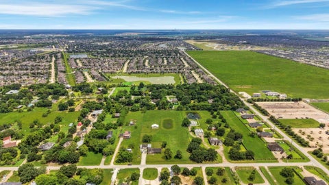 Vacant Land For Sale - 5075 Road 5913<br/> Cleveland, TX 77327